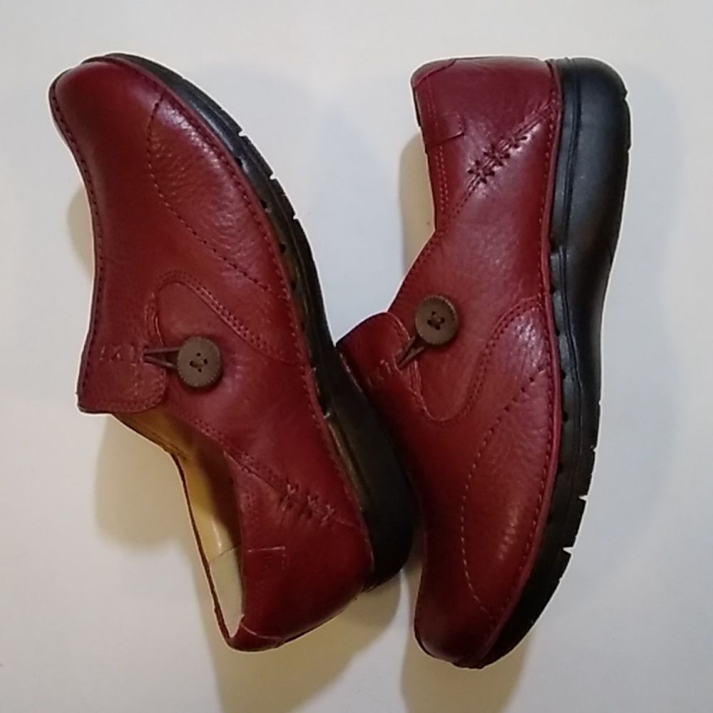 Un Structured Clarks Red Burgundy Women's Shoes Size 7.5M